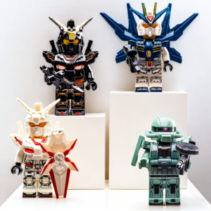 4pcs Gundam RX-78-2 Gundam Zeta Gundam Nu Gundam Gundam Mk-II Custom Minifigures Battle Ready Armed with Weapons Collector Grade